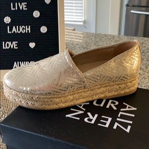 Women’s shoes